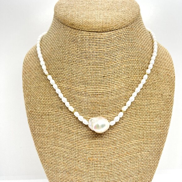 J.CREW FRESHWATER BAROQUE PEARL NECKLACE GOLD CLASP BEADED STATEMENT COLLAR NWT - Picture 1 of 17